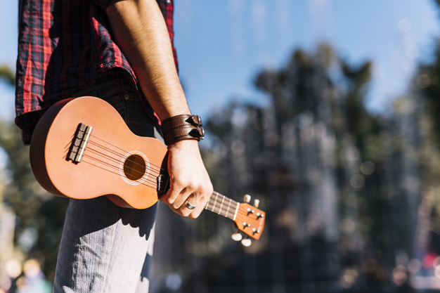 Kako se s gitare prebaciti na ukulele?